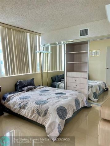 5005 Collins Avenue Miami Beach FL 33140