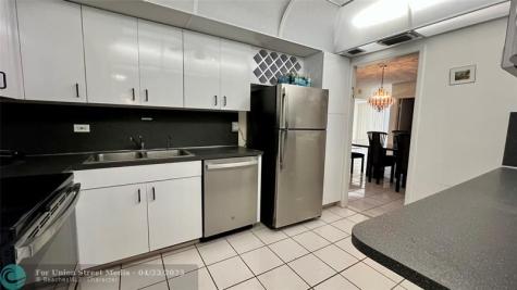5005 Collins Avenue Miami Beach FL 33140