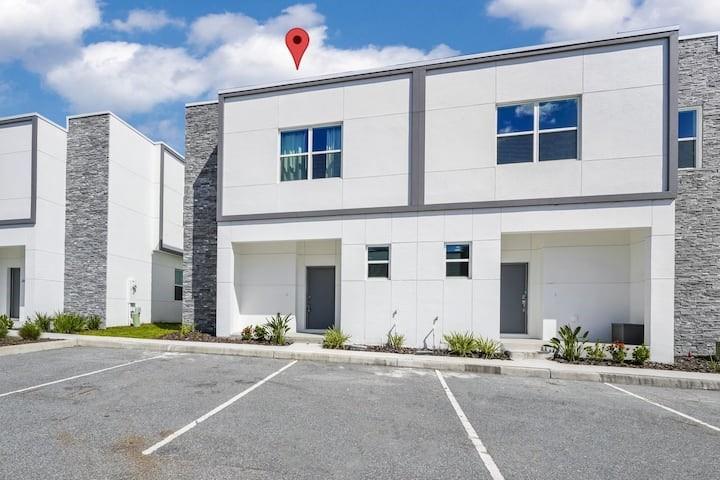 288 Famagusta Davenport FL 33896