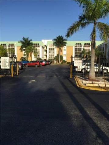 3040 NE 16th Avenue Oakland Park FL 33334