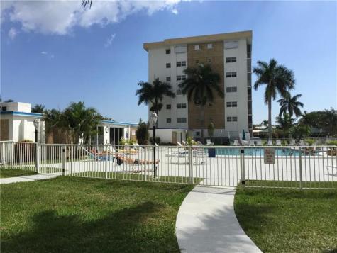 3040 NE 16th Avenue Oakland Park FL 33334