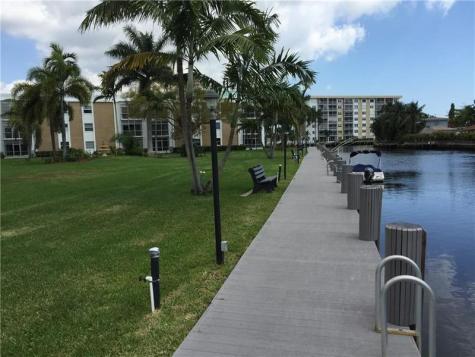 3040 NE 16th Avenue Oakland Park FL 33334