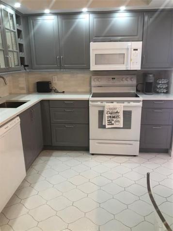 4001 Hillcrest Drive Hollywood FL 33021