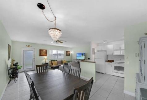 223 Flanders E Delray Beach FL 33484