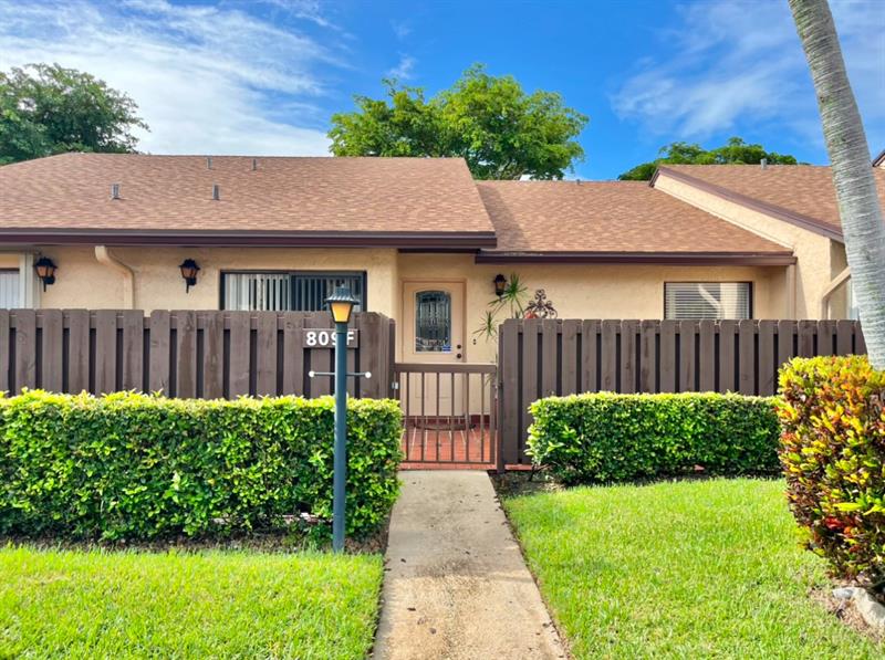 809 Sky Pine Way Greenacres FL 33415