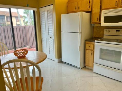 809 Sky Pine Way Greenacres FL 33415