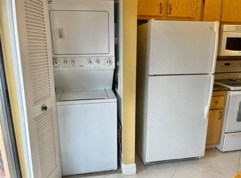 809 Sky Pine Way Greenacres FL 33415