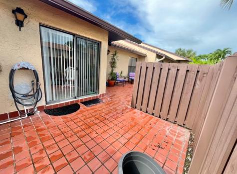 809 Sky Pine Way Greenacres FL 33415