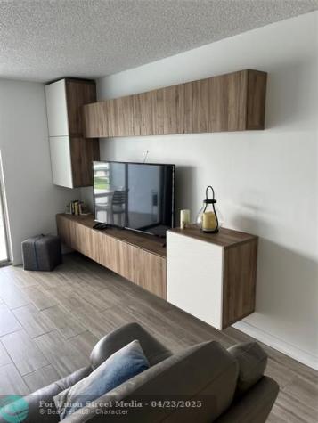 301 SE 3rd Street Dania Beach FL 33004