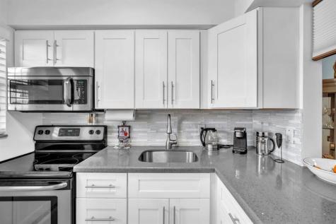 2131 NE 42nd Court Lighthouse Point FL 33064