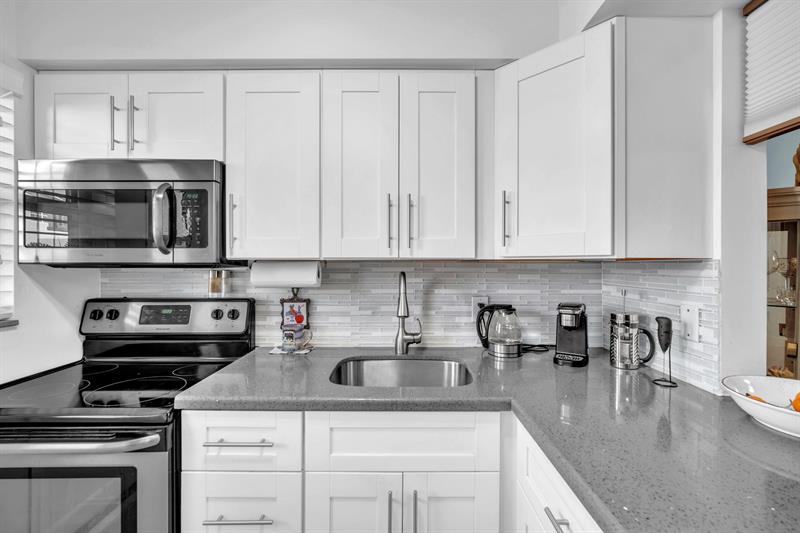 2131 NE 42nd Court Lighthouse Point FL 33064