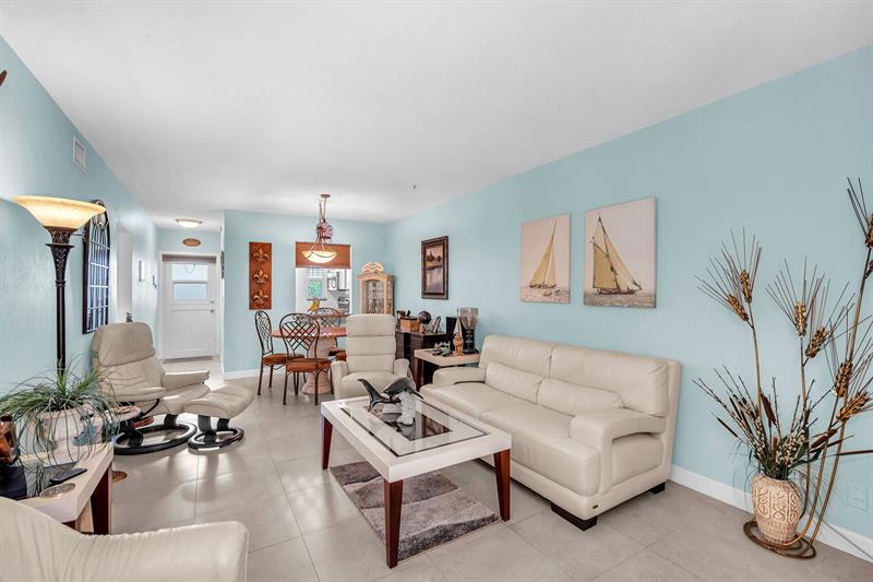 2131 NE 42nd Court Lighthouse Point FL 33064