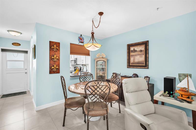 2131 NE 42nd Court Lighthouse Point FL 33064