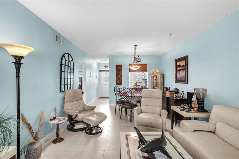 2131 NE 42nd Court Lighthouse Point FL 33064