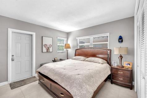 2131 NE 42nd Court Lighthouse Point FL 33064