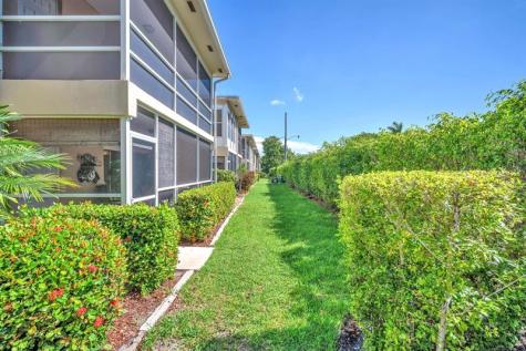 2131 NE 42nd Court Lighthouse Point FL 33064