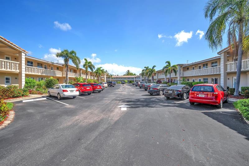 2131 NE 42nd Court Lighthouse Point FL 33064