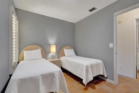 2121 S Ocean Boulevard Lauderdale By The Sea FL 33062