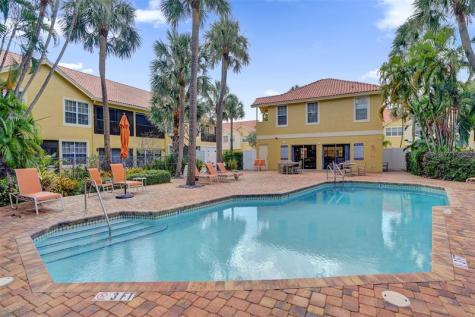 2121 S Ocean Boulevard Lauderdale By The Sea FL 33062