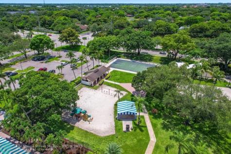 4161 Coral Tree Circle Coconut Creek FL 33073