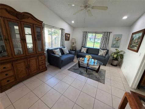 6711 S Parkway Drive Margate FL 33068