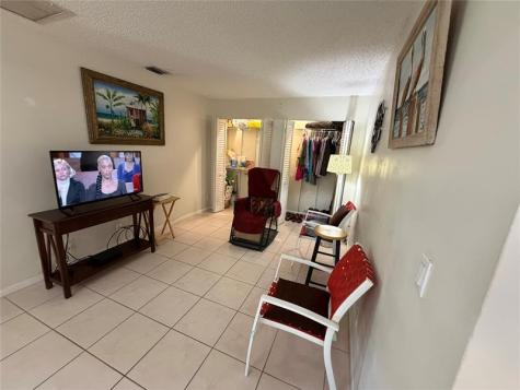 6711 S Parkway Drive Margate FL 33068