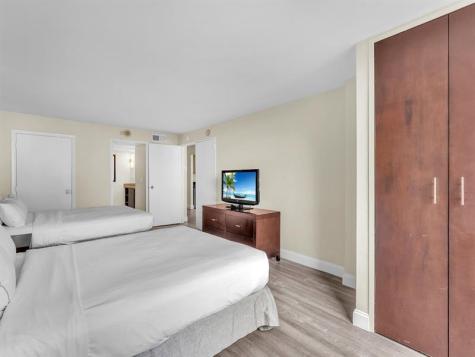 2670 E Sunrise Boulevard Fort Lauderdale FL 33304