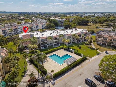 230 Lakeview Drive Weston FL 33326