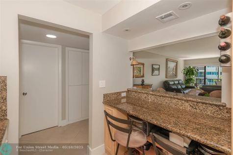 230 Lakeview Drive Weston FL 33326