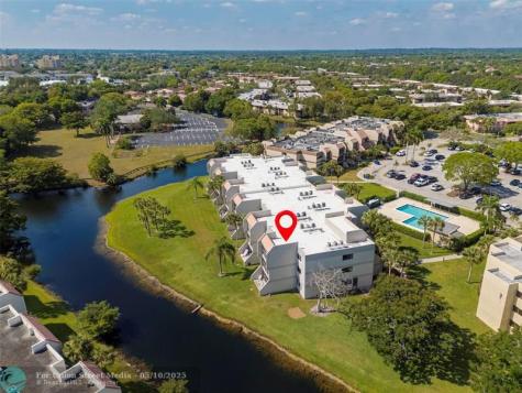 230 Lakeview Drive Weston FL 33326