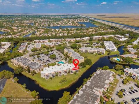 230 Lakeview Drive Weston FL 33326