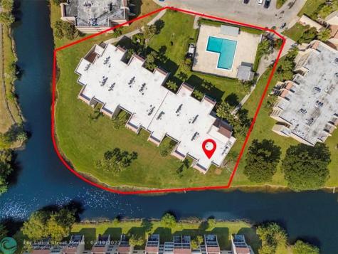 230 Lakeview Drive Weston FL 33326