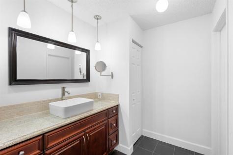 11295 W Atlantic Coral Springs FL 33071