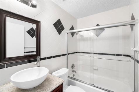 11295 W Atlantic Coral Springs FL 33071
