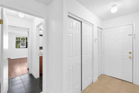 11295 W Atlantic Coral Springs FL 33071