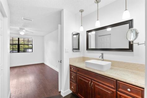 11295 W Atlantic Coral Springs FL 33071