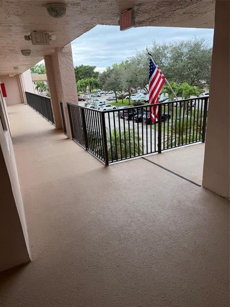 10145 Sunrise Lakes Sunrise FL 33322