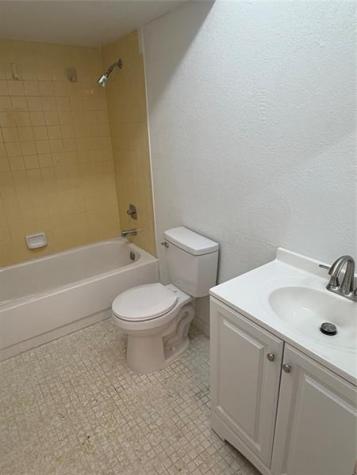 10145 Sunrise Lakes Sunrise FL 33322