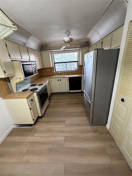 10145 Sunrise Lakes Sunrise FL 33322