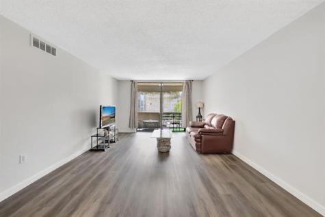 2800 Somerset Drive Lauderdale Lakes FL 33311