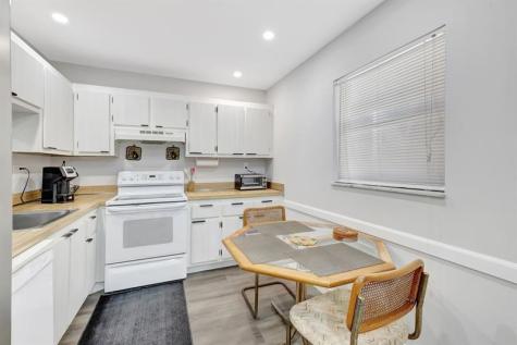 2800 Somerset Drive Lauderdale Lakes FL 33311