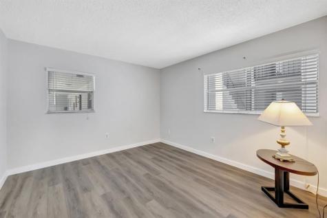 2800 Somerset Drive Lauderdale Lakes FL 33311