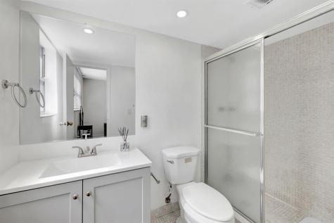 2800 Somerset Drive Lauderdale Lakes FL 33311