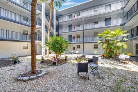 2800 Somerset Drive Lauderdale Lakes FL 33311