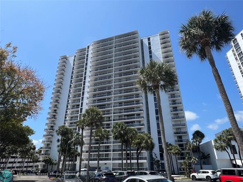 3731 N Country Club Drive Aventura FL 33180