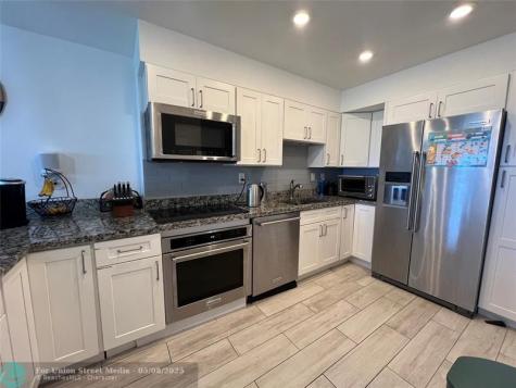 3731 N Country Club Drive Aventura FL 33180