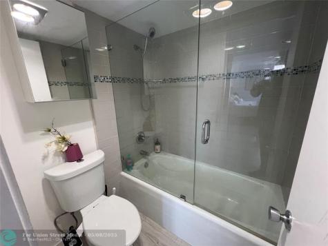 3731 N Country Club Drive Aventura FL 33180