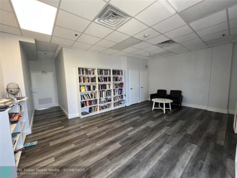 3731 N Country Club Drive Aventura FL 33180