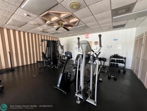 3731 N Country Club Drive Aventura FL 33180