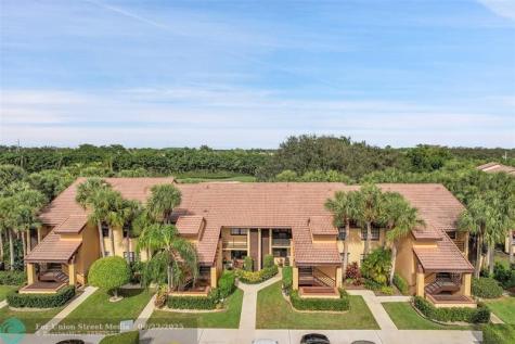 6452 Aspen Glen Circle Boynton Beach FL 33437